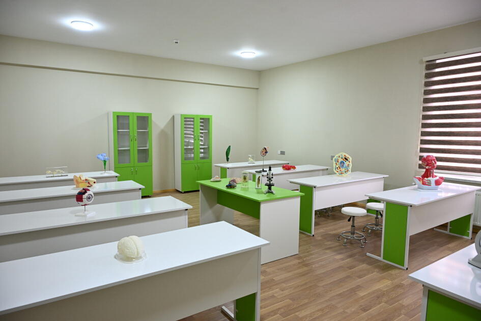 Сдана в пользование построенная по инициативе Фонда Гейдара Алиева школа в Уджаре