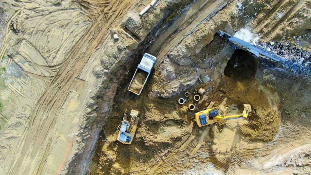 В Баку началось строительство новых автомобильного и пешеходного тоннелей