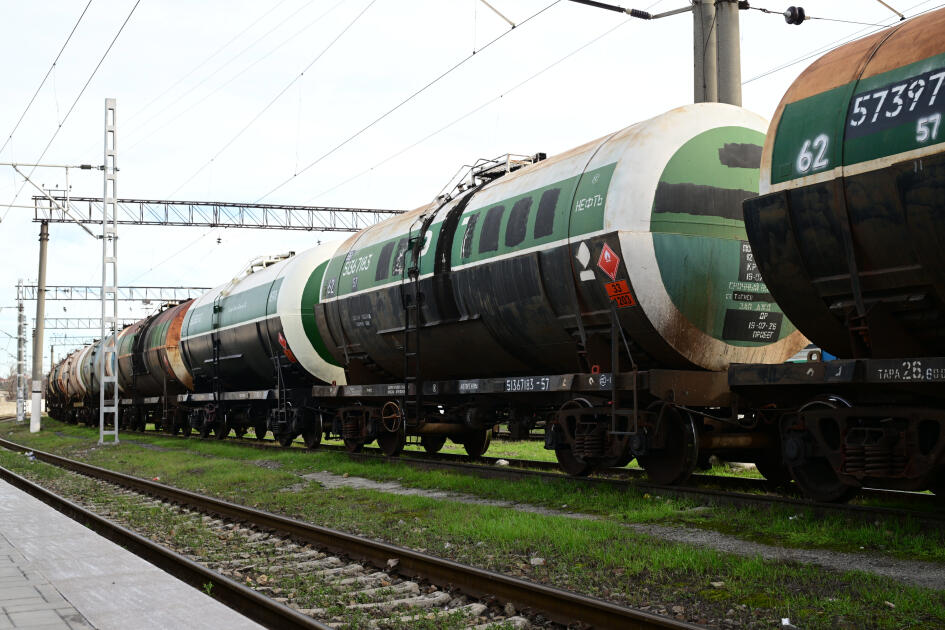 Азербайджан отправил в Армению очередную партию нефтепродуктов