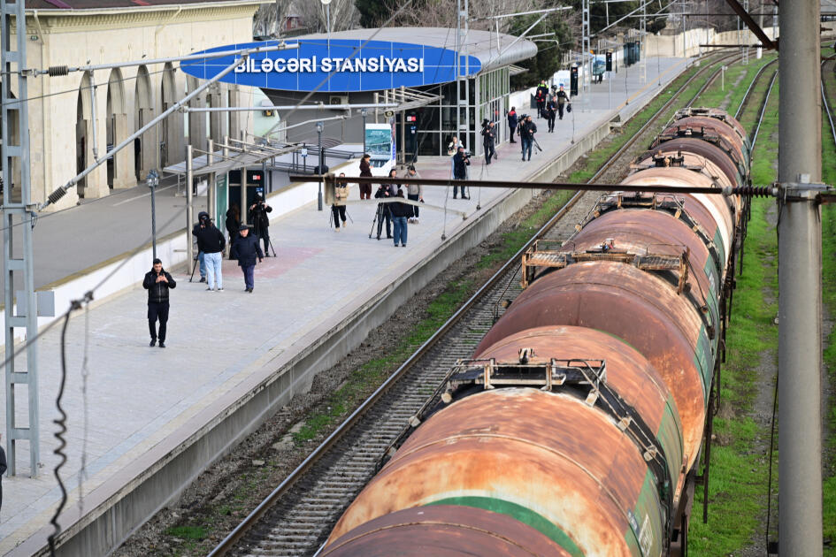 Азербайджан отправил в Армению очередную партию нефтепродуктов