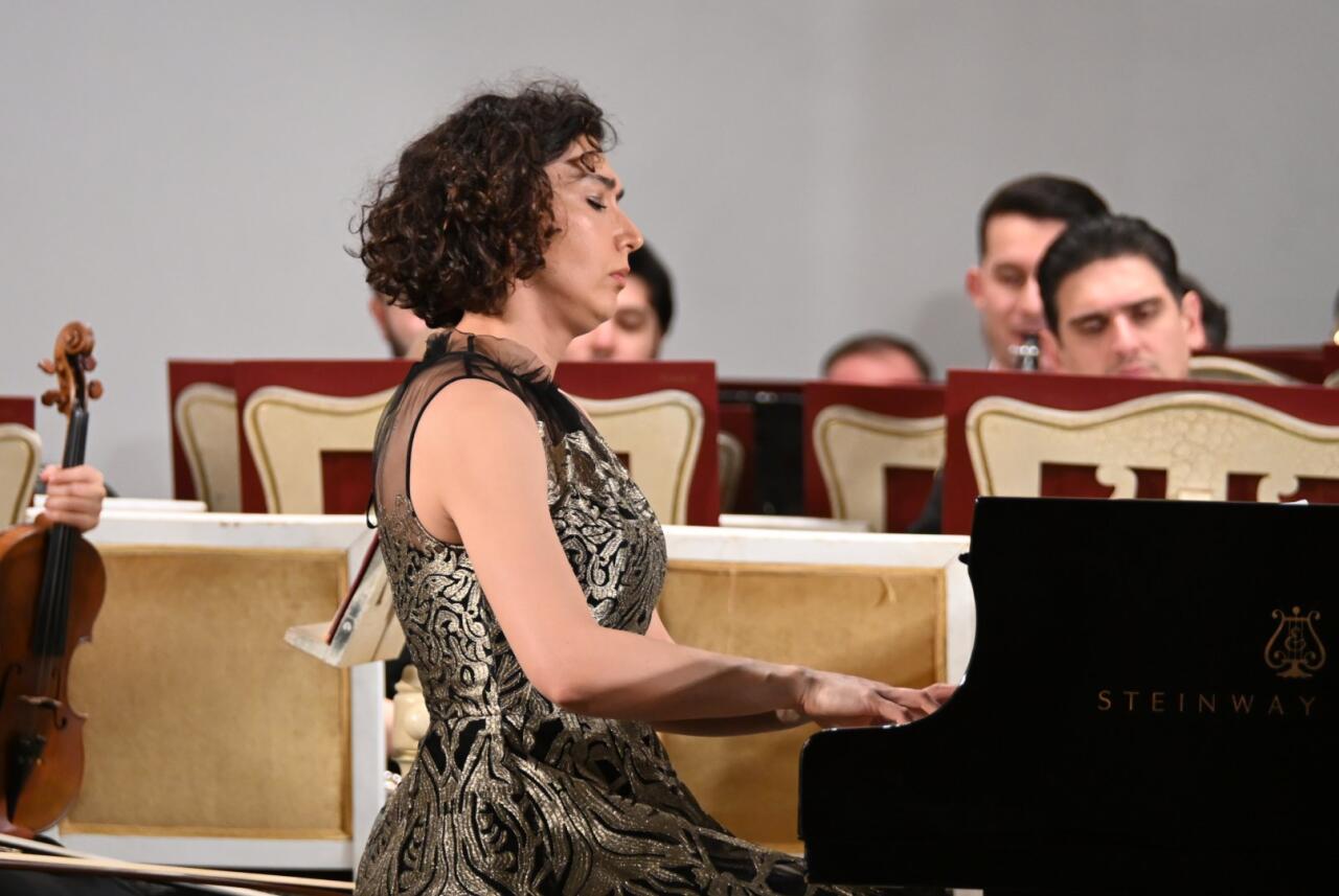 В Баку состоялся праздник симфонической музыки - в мир героических образов и сказочной фантазии