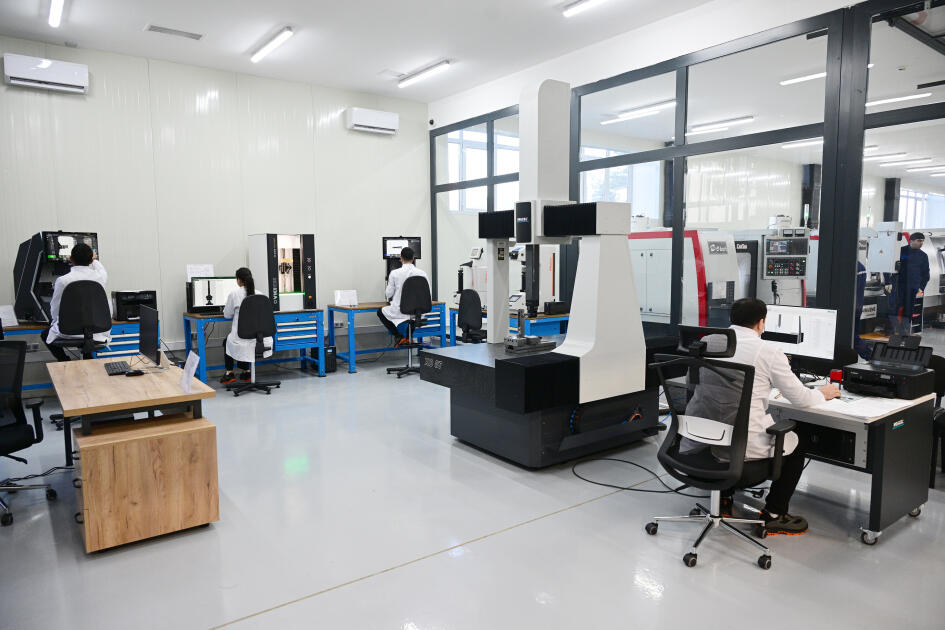 Президент Ильхам Алиев принял участие в открытии Тертерского электромеханического завода после реконструкции