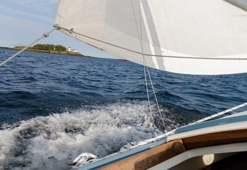 Бездыханного туриста нашли на яхте у популярного курорта Азии