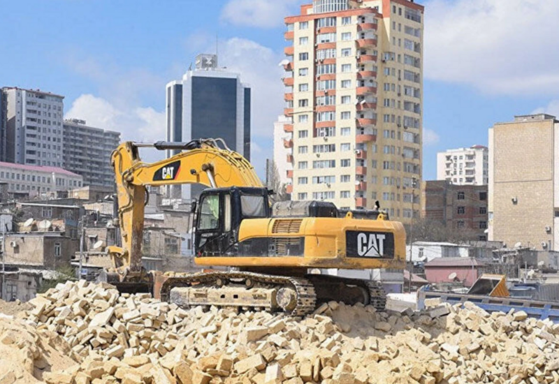 Bakıda böyük söküntü başlayır