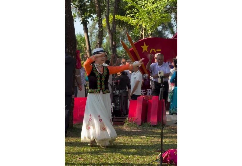 Как развлекаются китайские пенсионеры?