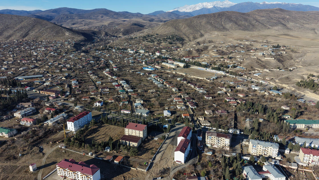 Президент Ильхам Алиев ознакомился с генеральным планом города Агдере