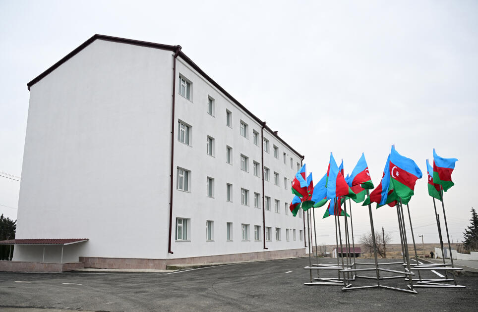 Президент Ильхам Алиев ознакомился с генеральным планом города Агдере