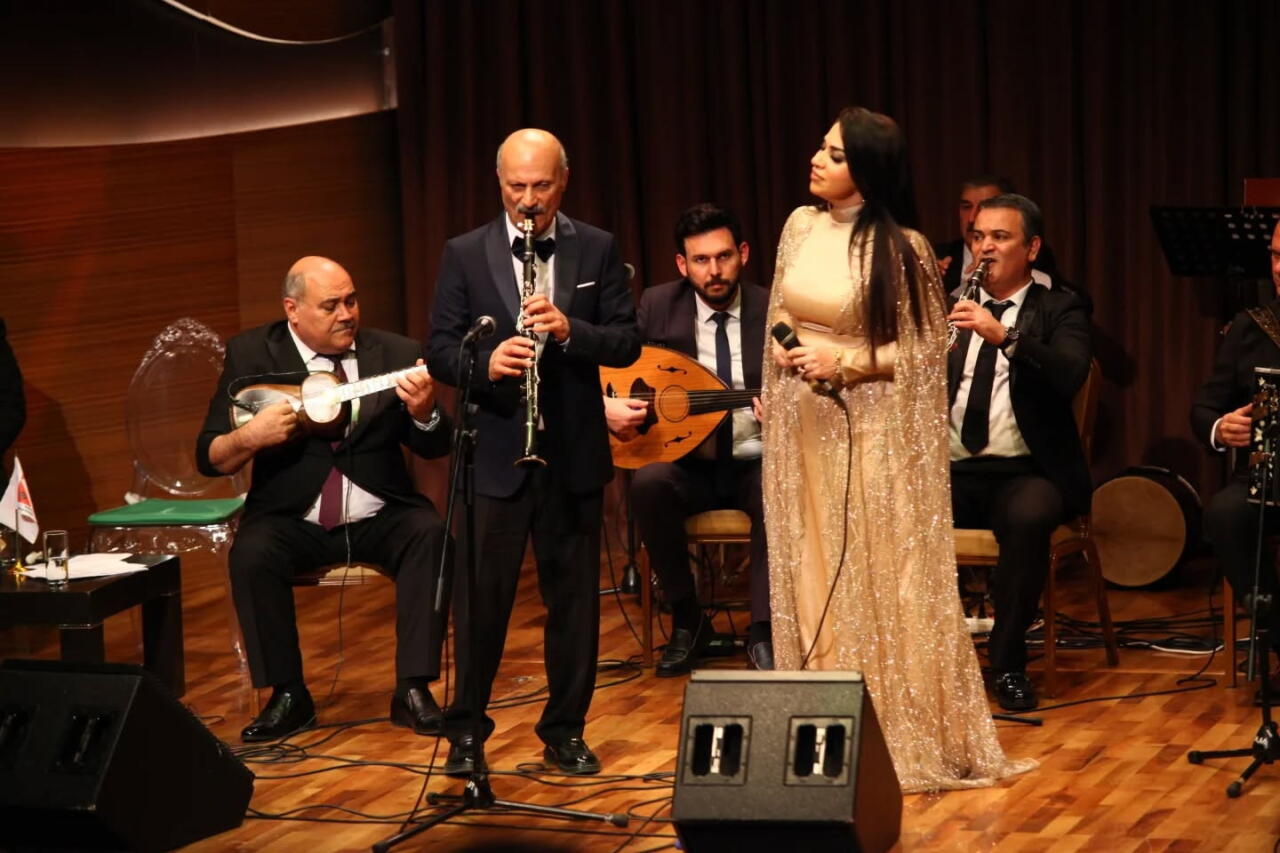 Кларнет, балабан и сцена - отмечен юбилей Хакима Абдуллаева