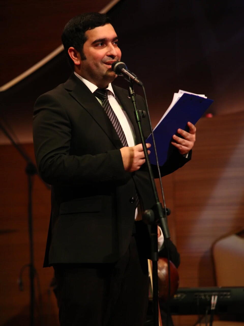 Кларнет, балабан и сцена - отмечен юбилей Хакима Абдуллаева