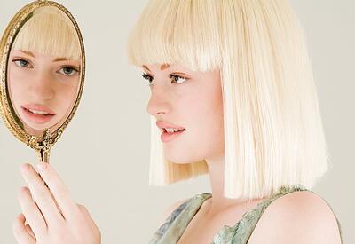 Стилисты назвали тренды в прическах на 2026 год