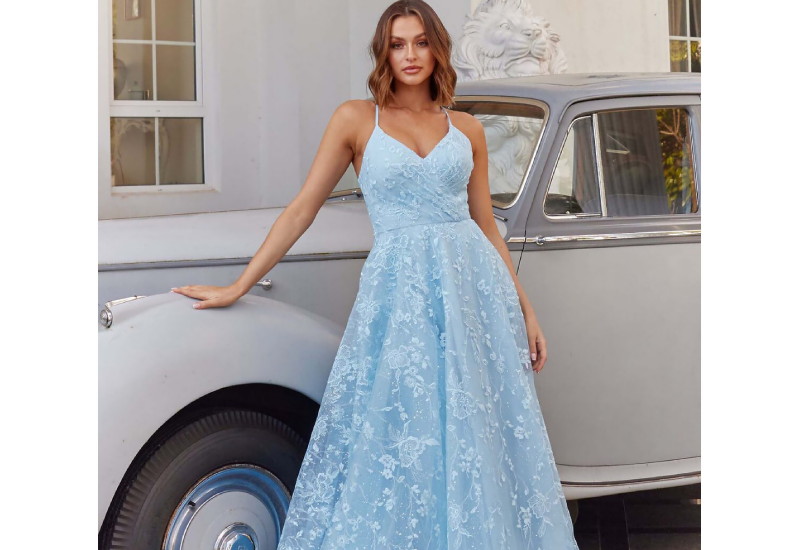 Ziyafət geyimlərinin kirayə qiyməti bahalaşdı