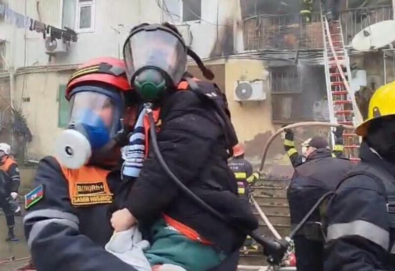 Binəqədidəki yanğın söndürüldü, sakinlər təxliyə olunub