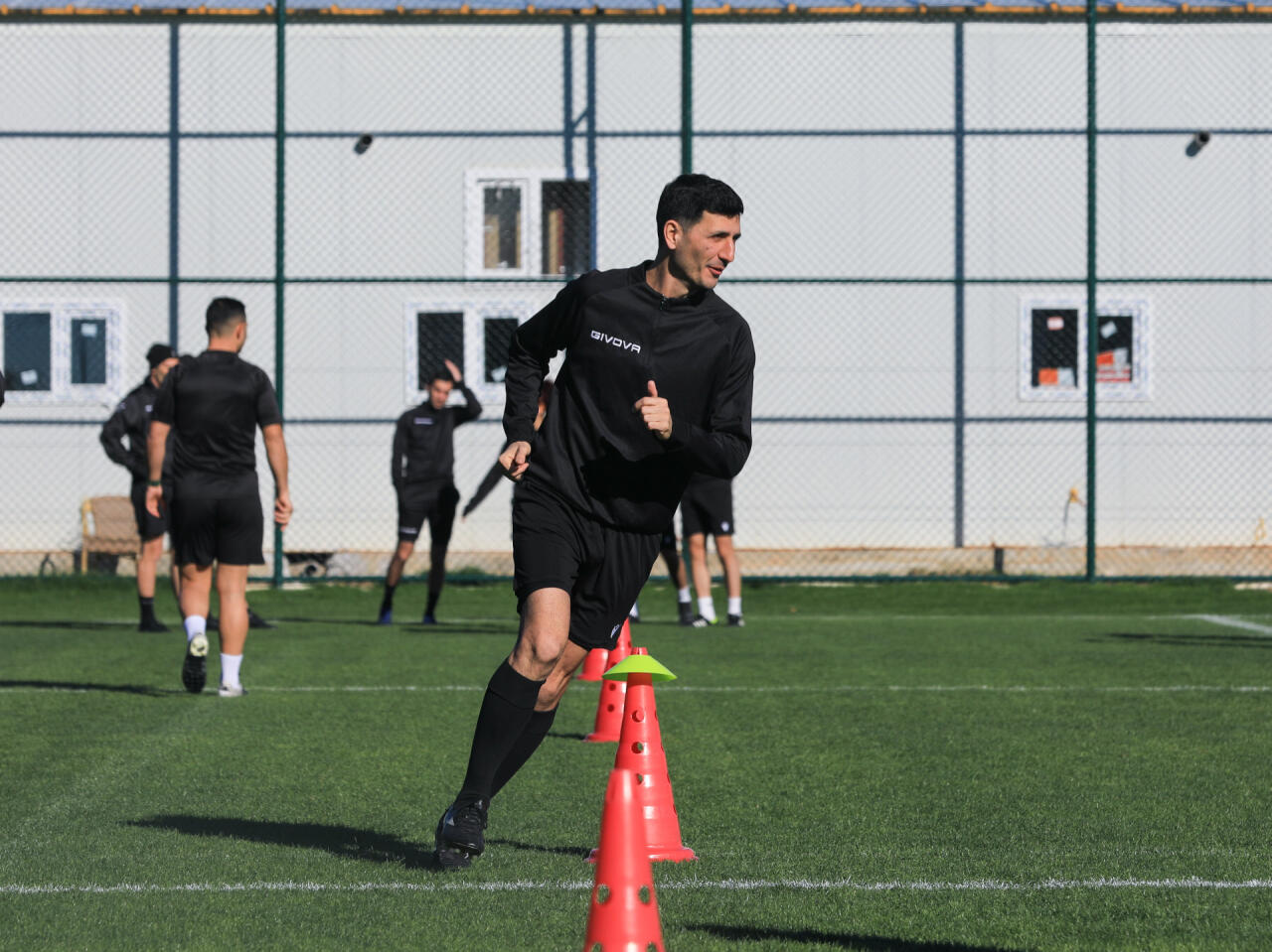 Представители УЕФА провели семинар для азербайджанских арбитров