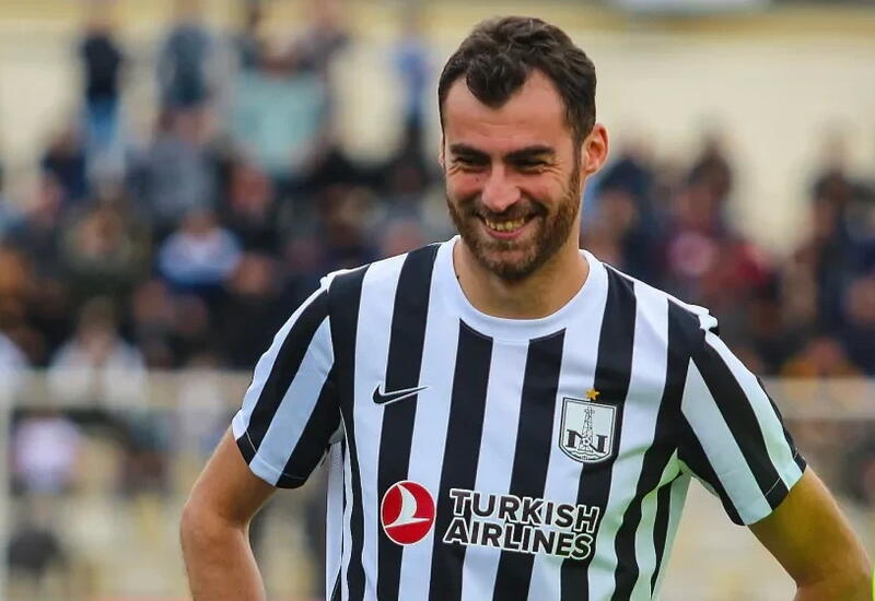 Экс-футболист "Нефтчи" продолжит карьеру в Кыргызстане