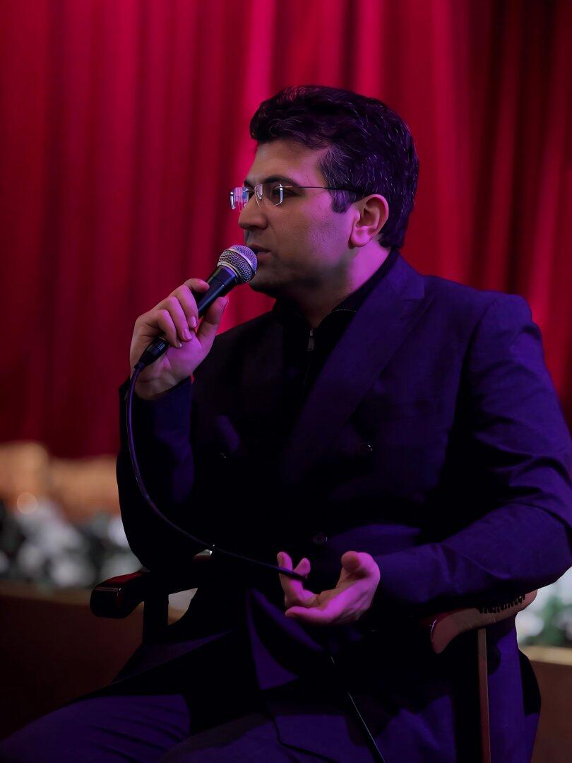 В Азербайджане стартовал проект "Искусство без границ" – первым гостем стал Эйюб Гулиев