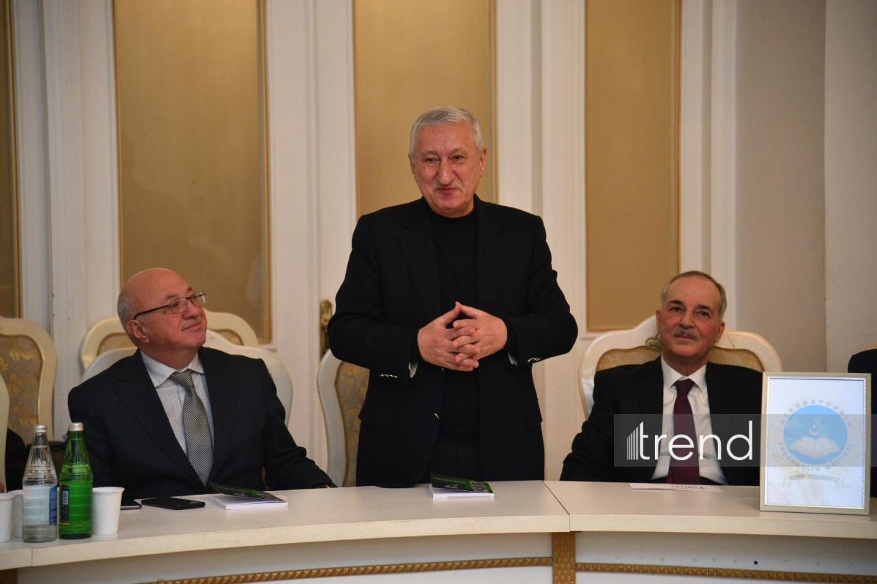 В Баку состоялась презентация книги, посвященного герою спецслужб Айдыну Рагимову - из серии "Azərbaycanın fədakarlıq məktəbi"