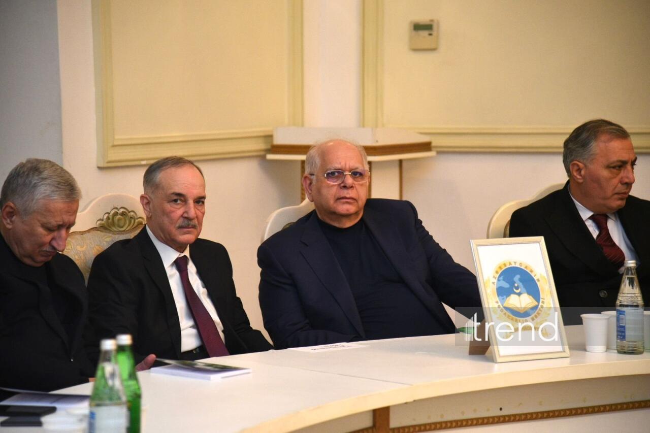 В Баку состоялась презентация книги, посвященного герою спецслужб Айдыну Рагимову - из серии "Azərbaycanın fədakarlıq məktəbi"