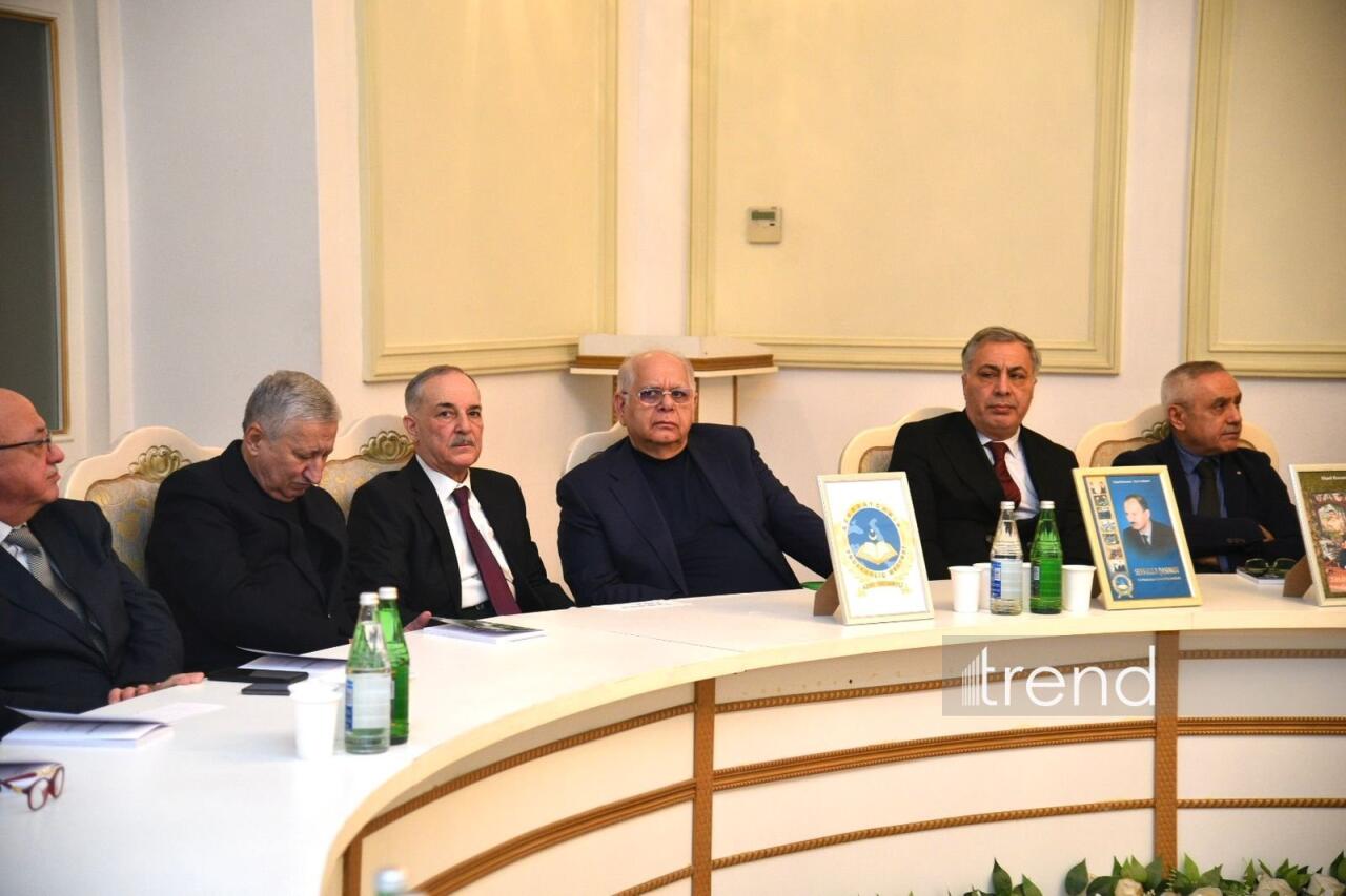 В Баку состоялась презентация книги, посвященного герою спецслужб Айдыну Рагимову - из серии "Azərbaycanın fədakarlıq məktəbi"