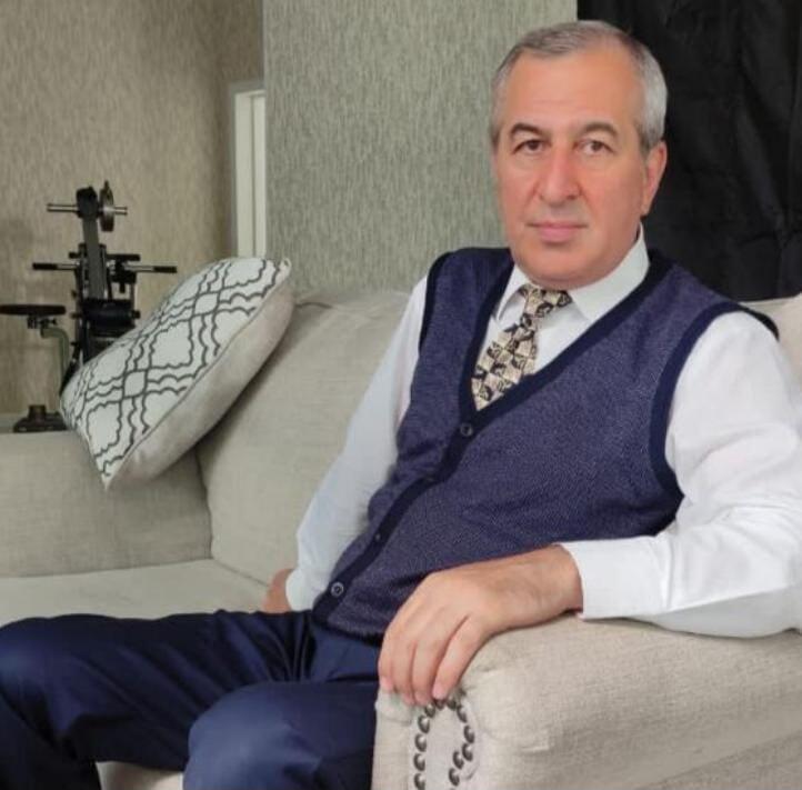 Актер театра и кино Адалят Абдулсамед отмечает юбилей