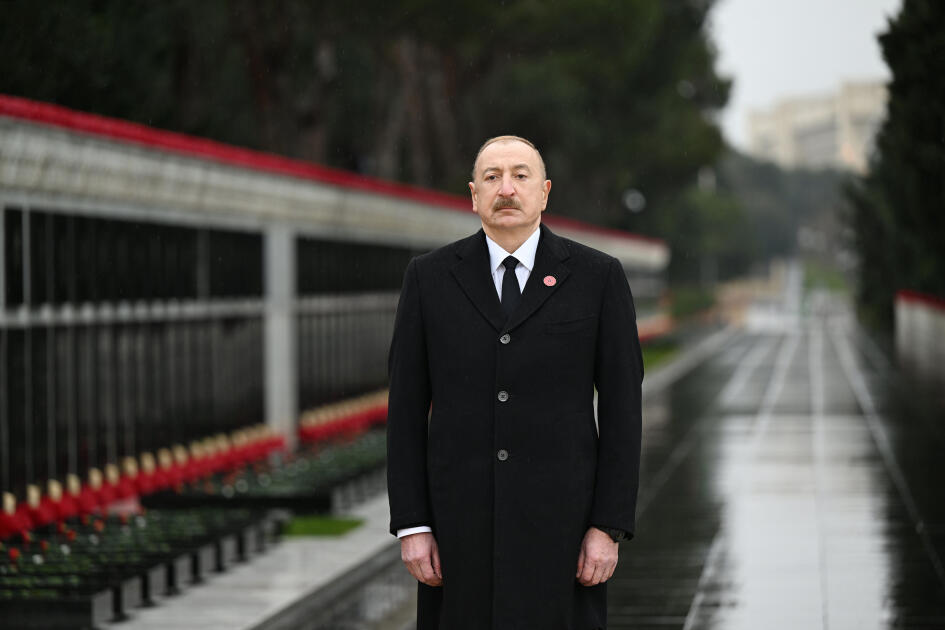 Президент Ильхам Алиев почтил память шехидов 20 Января