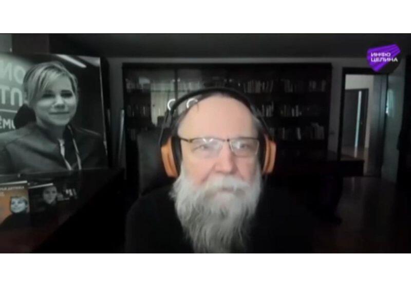 Дедушка Дугин, прими таблетки!