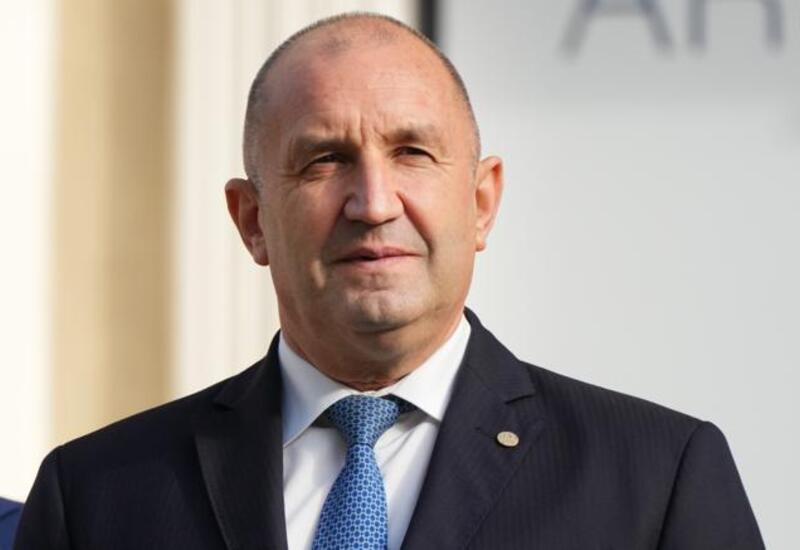 Президент Болгарии объявил об отставке