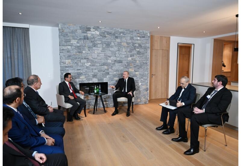 Prezident İlham Əliyev Davosda “DP World” şirkətlər qrupunun sədri və icraçı direktoru ilə görüşüb