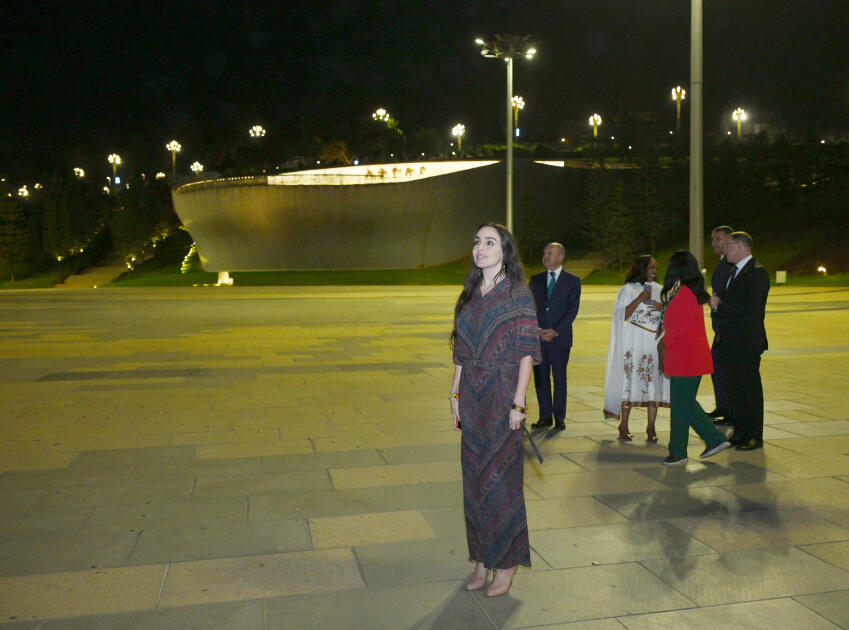 Вице-президент Фонда Гейдара Алиева Лейла Алиева посетила в Аддис-Абебе Музейный комплекс Победы при Адуа