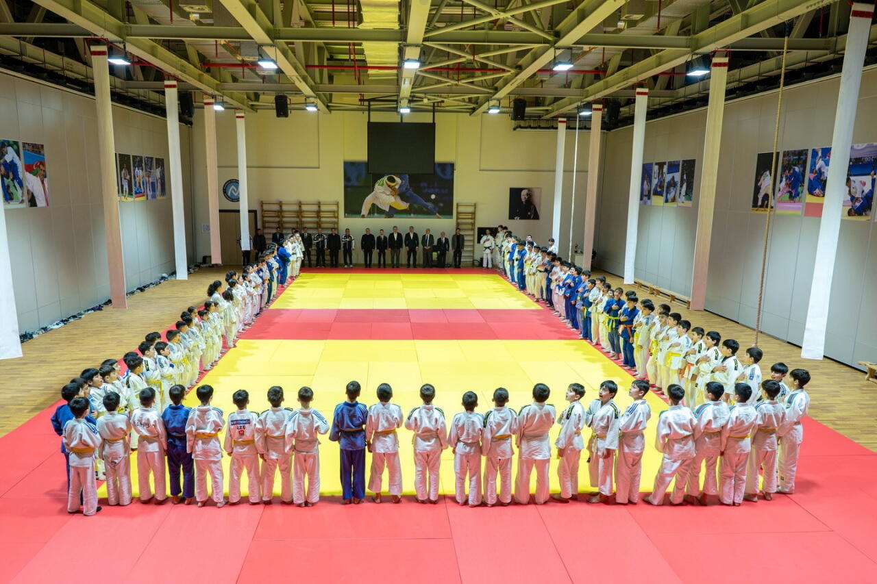 В Гяндже начал работу новый зал дзюдо