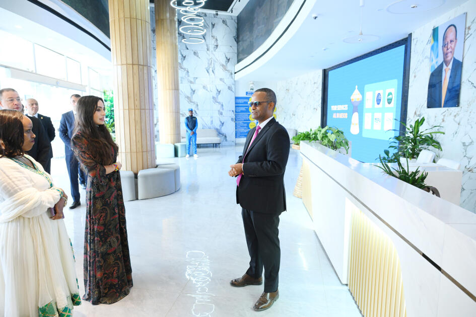 Heydər Əliyev Fondunun vitse-prezidenti Leyla Əliyeva Efiopiyada “MESOB” dövlət xidməti mərkəzində olub