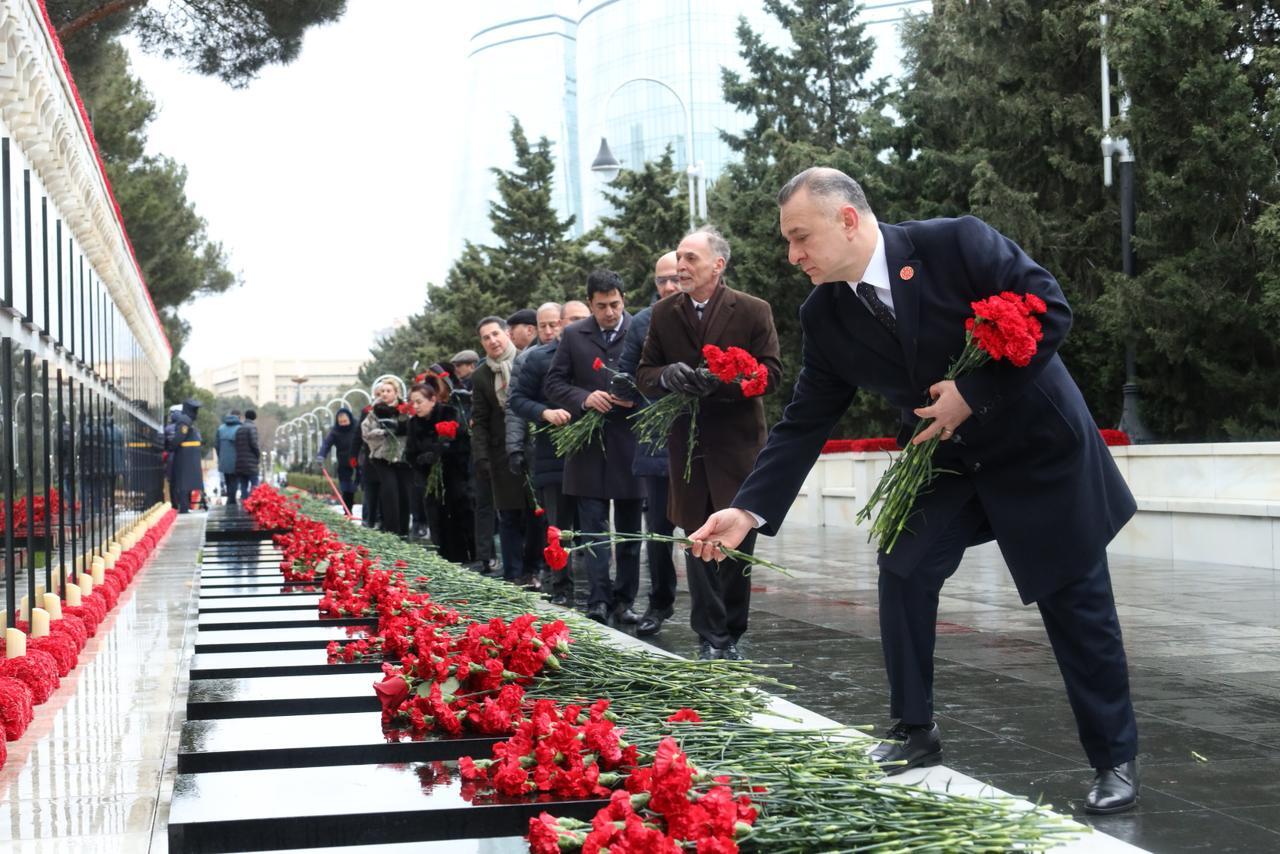 Руководство и коллектив Минздрава Азербайджана почтили память шехидов 20 Января