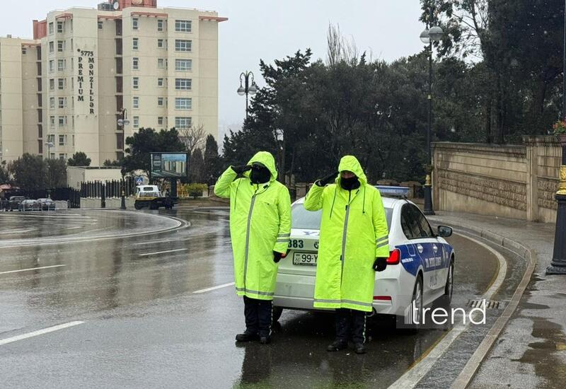 Azərbaycanda 20 Yanvar şəhidlərinin xatirəsi bir dəqiqəlik sükutla yad edildi