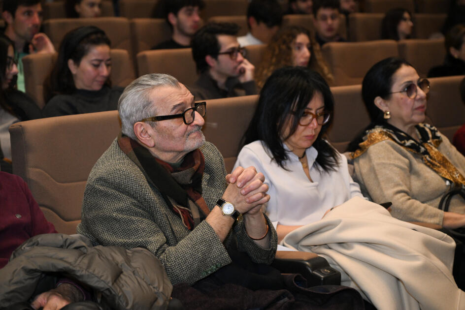 В Баку состоялась премьера фильма "Капитан и Каспийское море", посвященного трагедии 20 Января