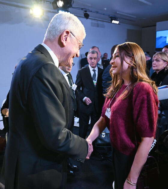 Prezident İlham Əliyev Davosda “Avrasiyanın iqtisadi özünəməxsusluğunun müəyyənləşdirilməsi” mövzusunda panel iclasında iştirak edib