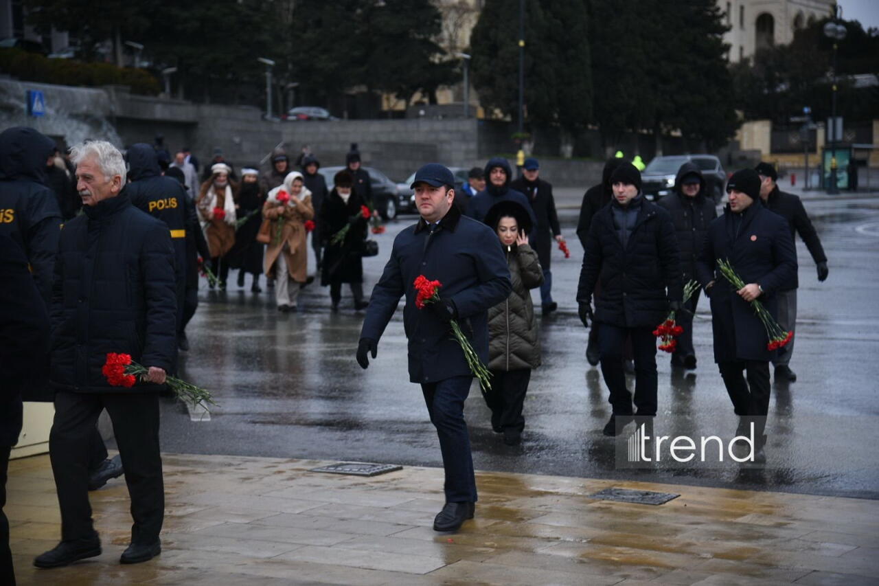 Азербайджанский народ чтит светлую память жертв трагедии 20 Января