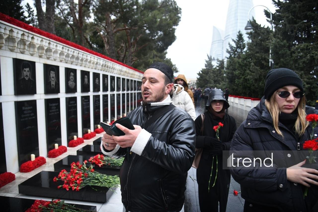 Azərbaycan xalqı 20 Yanvar faciəsi qurbanlarının əziz xatirəsini yad edir