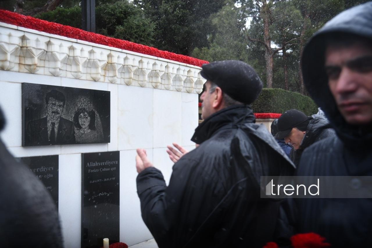 Azərbaycan xalqı 20 Yanvar faciəsi qurbanlarının əziz xatirəsini yad edir