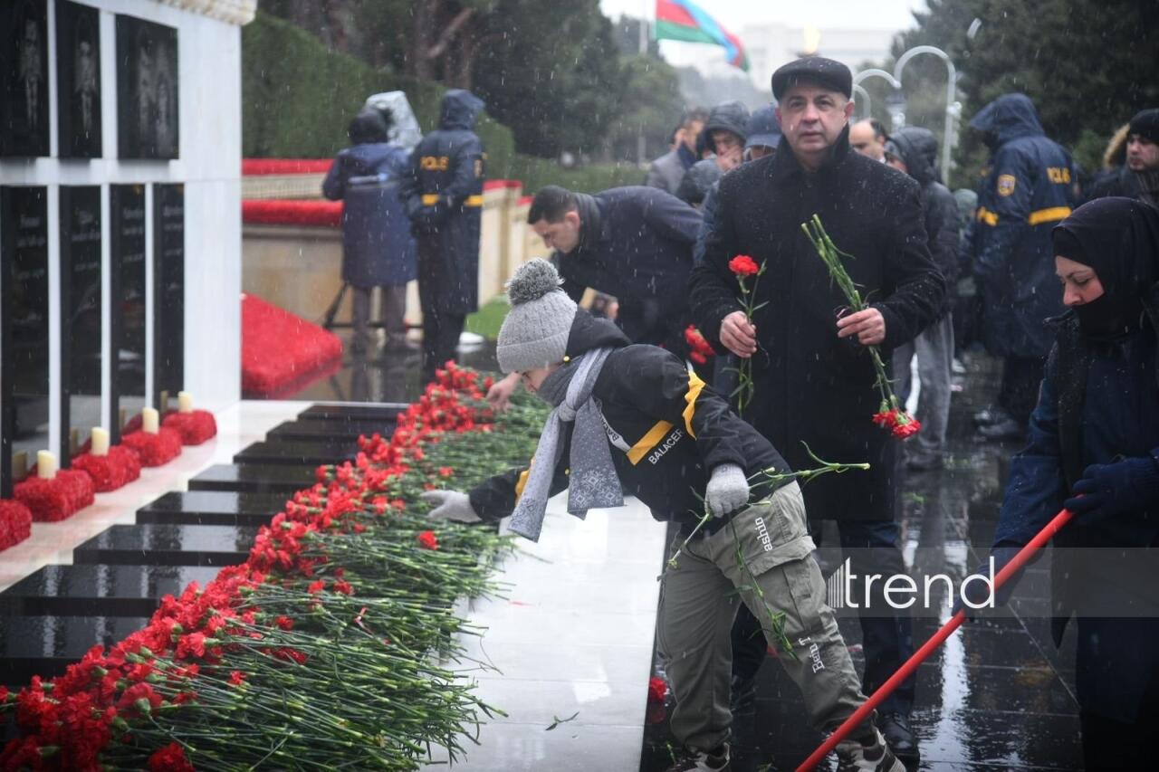 Azərbaycan xalqı 20 Yanvar faciəsi qurbanlarının əziz xatirəsini yad edir