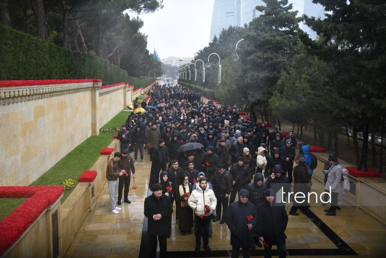 Azərbaycan xalqı 20 Yanvar faciəsi qurbanlarının əziz xatirəsini yad edir