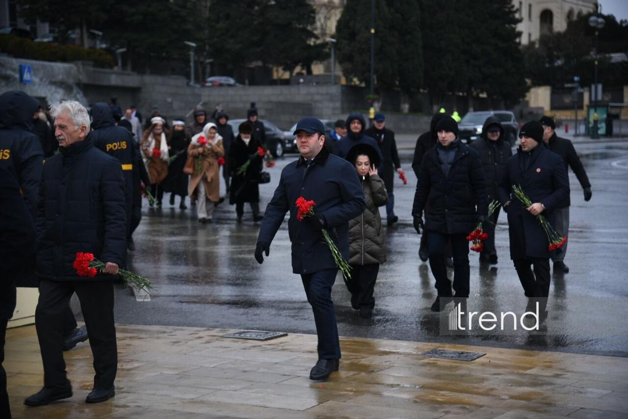 Azərbaycan xalqı 20 Yanvar faciəsi qurbanlarının əziz xatirəsini yad edir