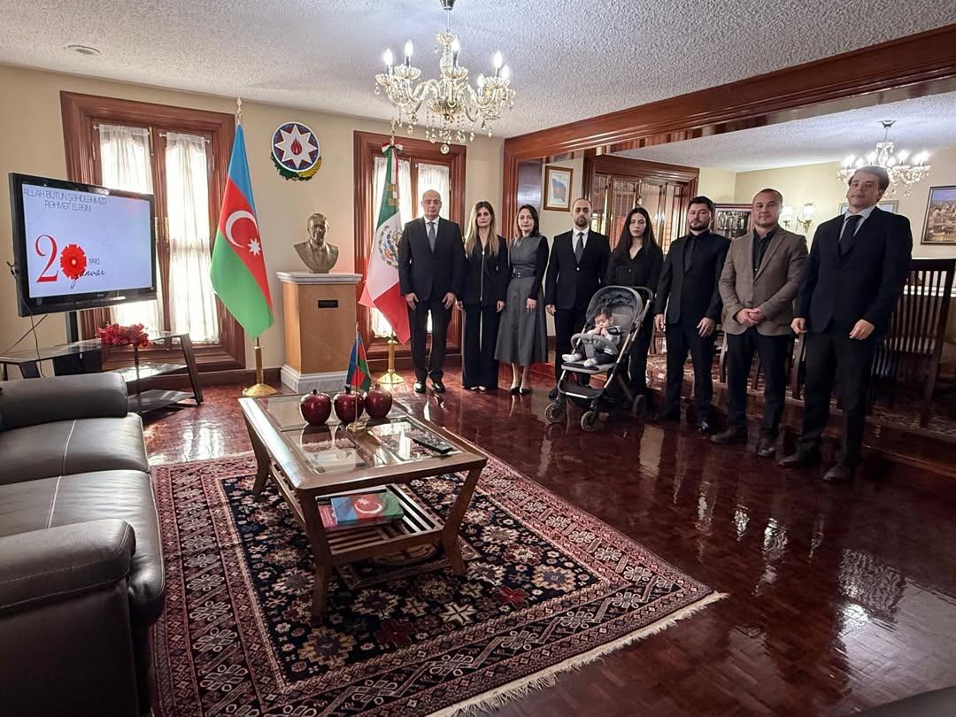 В посольстве Азербайджана в Мексике почтили память жертв трагедии 20 Января