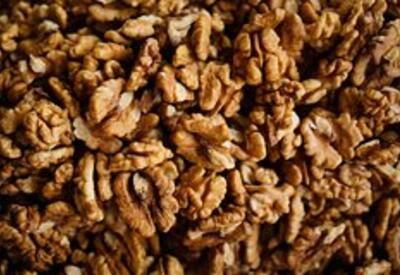 Названы улучшающие работу мозга продукты