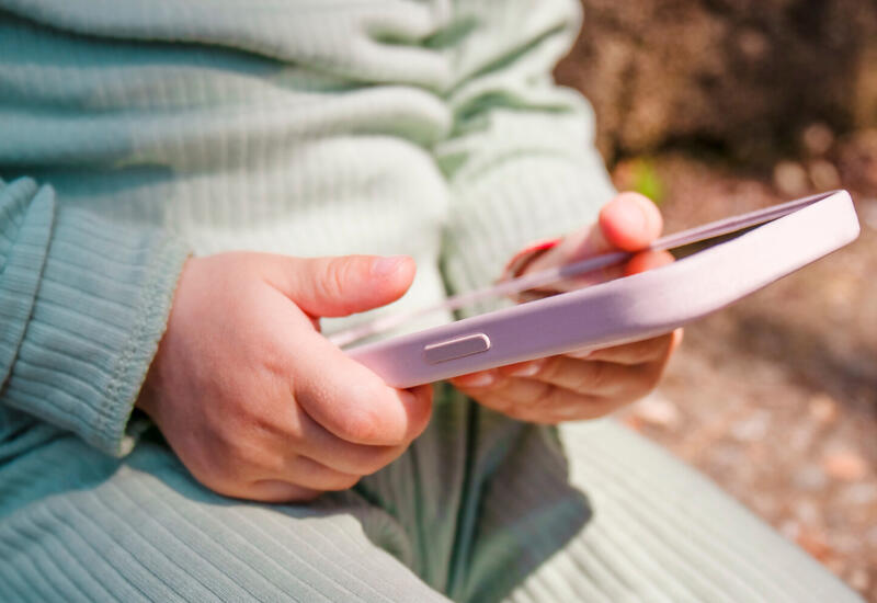 Еще одна страна может запретить детям создавать аккаунты в соцсетях