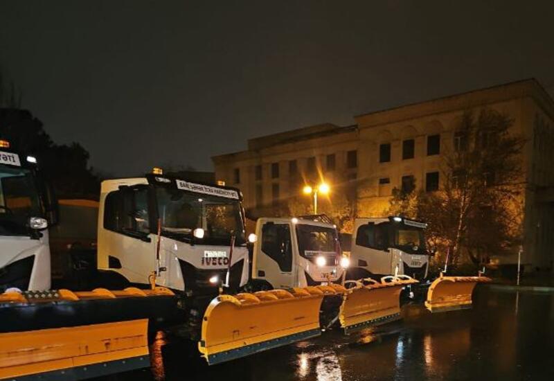 В Баку принимаются оперативные меры в связи со снегом