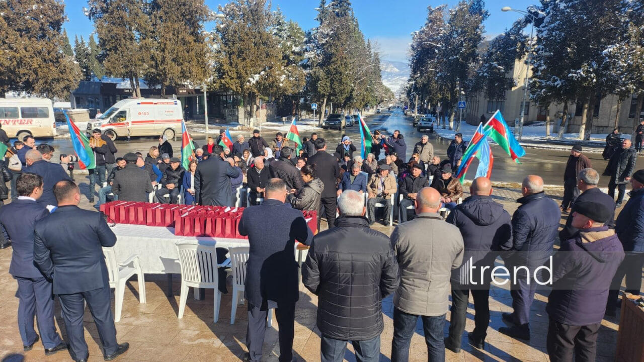 Xankəndi şəhərinə qayıdan ailələrə evlərinin açarları təqdim olundu