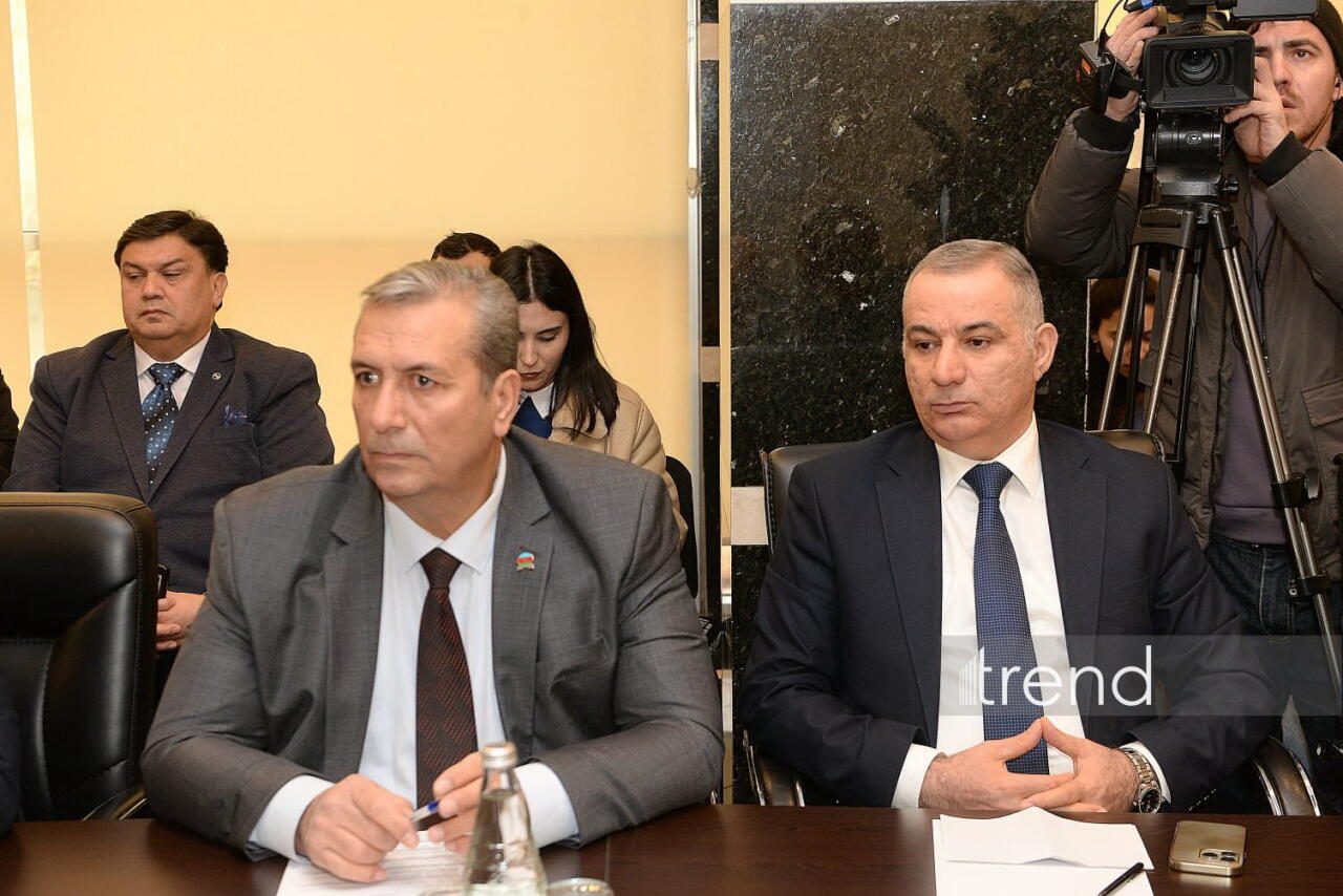 В Азербайджане прошли общественные обсуждения на тему дезинформации как одной из угроз в глобальном масштабе