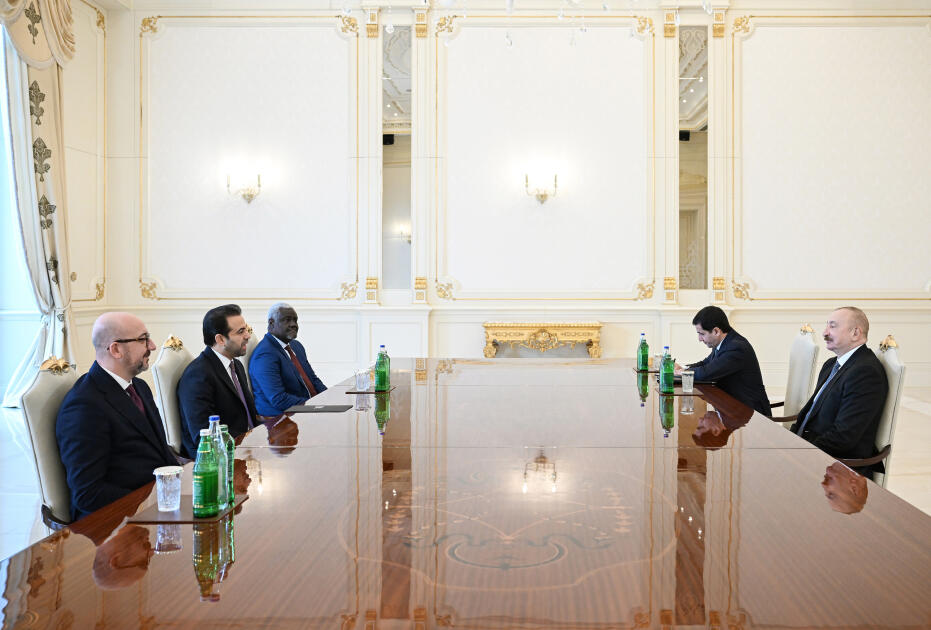 Президент Ильхам Алиев принял делегацию, связанную с "Премией Заида за человеческое братство"