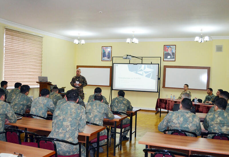 В Баку состоялся учебный курс Мобильной тренинговой группы НАТО