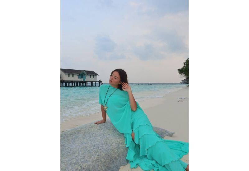 Азербайджанский блогер Наджиба в образе русалки Ариэль