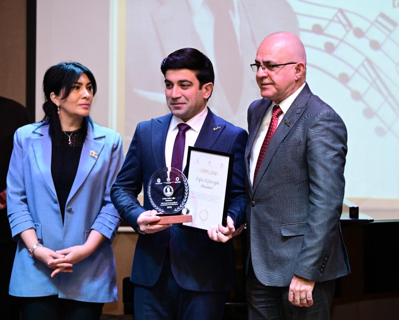 В Баку состоялась церемония награждения лауреатов премии имени Узеира Гаджибейли